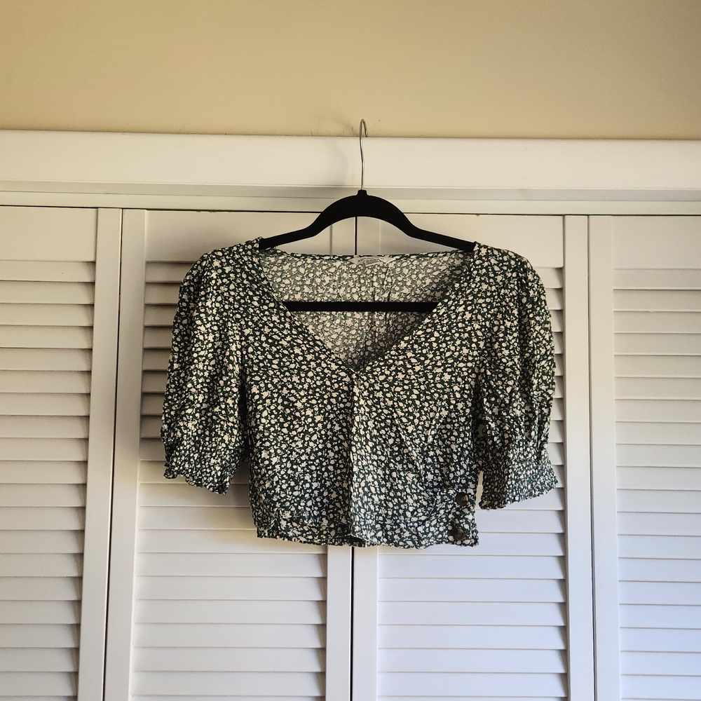 American Eagle Outfitters Green Floral Blouse - Picture 3 of 9